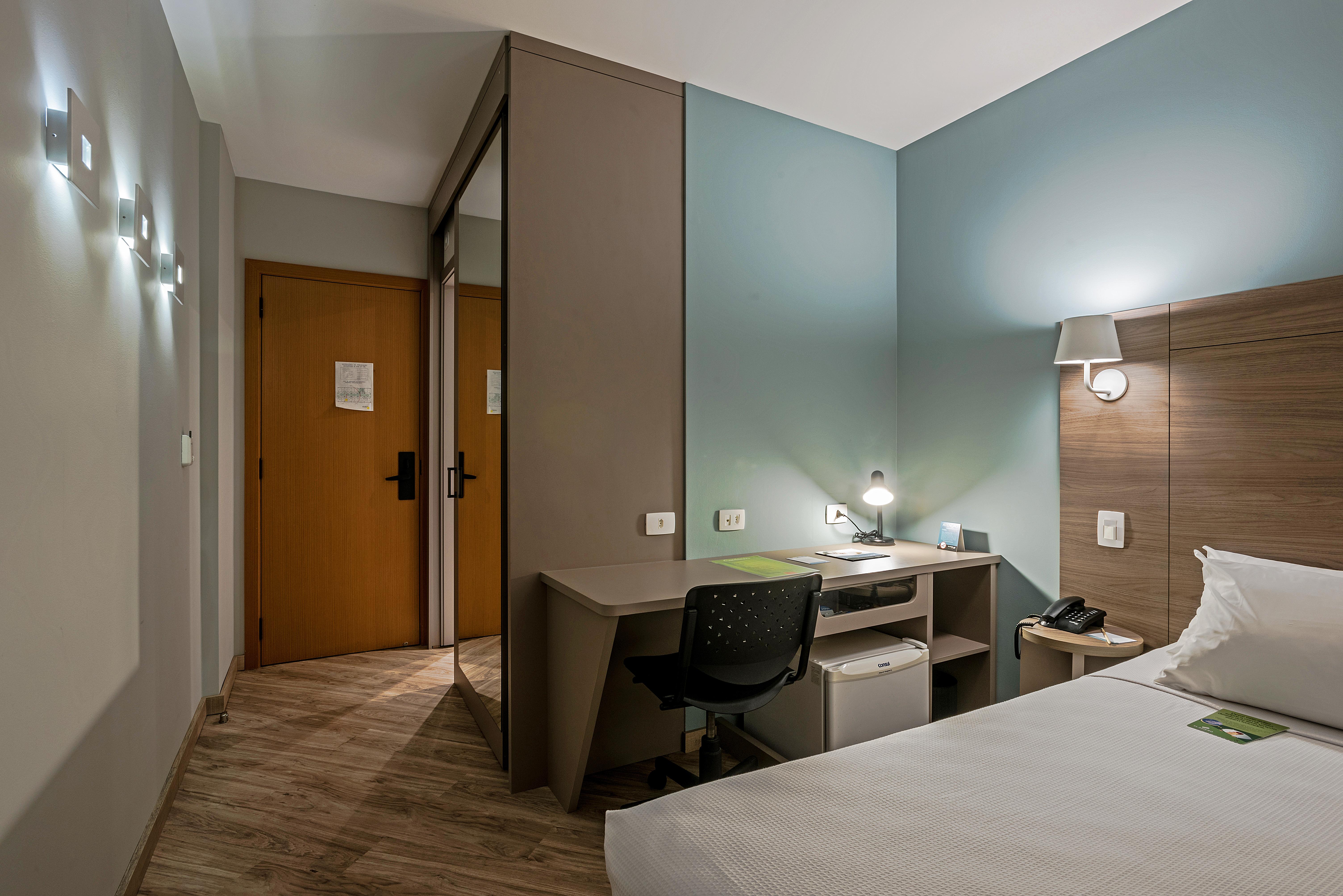Slim Curitiba Alto Da XV Hotell Eksteriør bilde